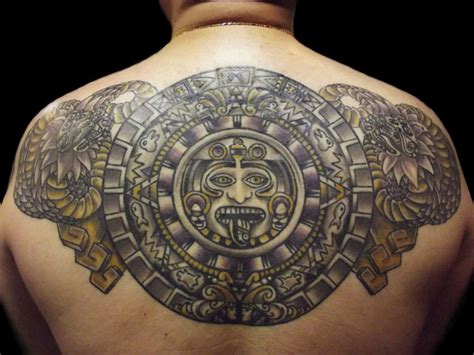 A lot of maya art was carved into stone, so the tattoo artist has given the tattoo design a stone carving effect. 12 Magnificent Mayan Tribal Tattoos | Only Tribal