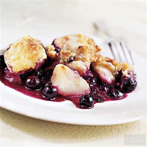 Pear And Blueberry Crisp Better Homes And Gardens