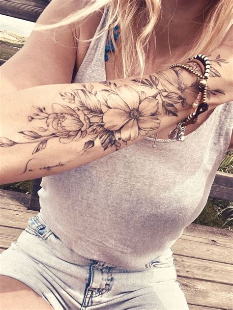 Tattoo Цветы татуировки на руках Цветочные рукава тату Небольшие