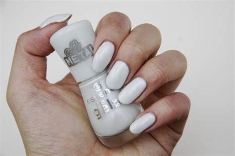 I love essence beauty products and their nail polish collection is really huge and variety of shades to choose from. fun size beauty: Essence The Gel Nail Polish + Base Coat ...