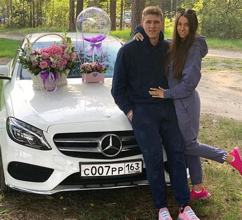 Церемония бракосочетания джанаева и черчесовой состоялась в субботу, 15 июня, во владикавказе. Александр Соболев (футболист) - биография, информация ...