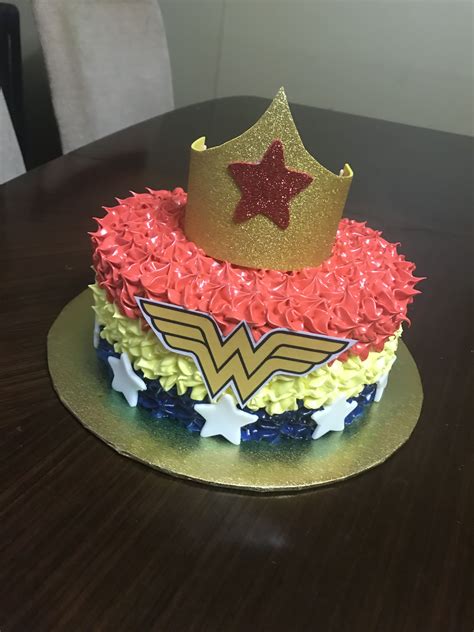 Wonder Women Cake Cake Wonder Woman Cake Desserts