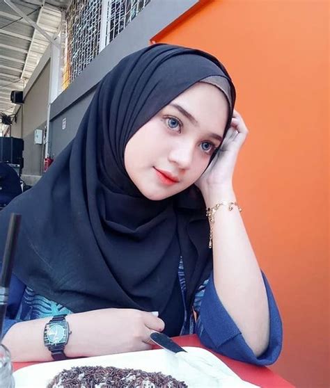 Foto pesona 11 dokter cantik berhijab yang populer di instagram. Foto Cewek2 Cantik Lucu Berhijab - Tutorial Hijab Foto ...