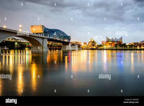 Chattanooga Tennessee Usa City Skyline At Dusk Stock Photo Alamy