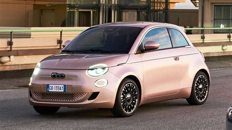 , the fiat® 500, an iconic and italian classic made its u.s. Fiat 500 Eléctrico 3+1 2020: con puerta trasera derecha