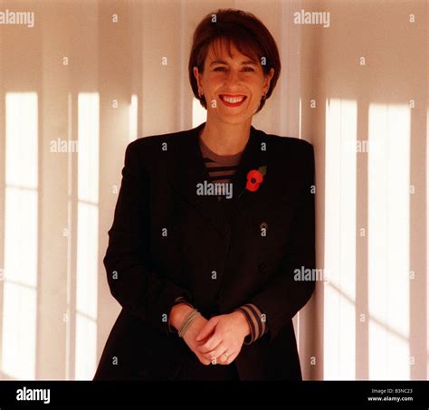 Kirsty Wark Tv Presenter At Work November 1998 Leaning On Wall In