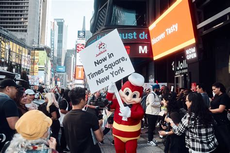 Jollibee Opens First Ever Store In The Heart Of Times Square New York