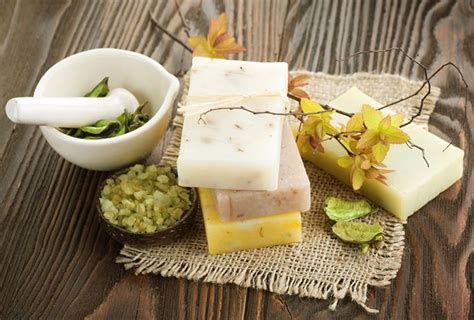 Anders natural soap company provides handcrafted natural soaps, moisturizers and lip balms made from the purest ingredients on earth. Natural Soap Making class in Bangalore- Bloom and Grow