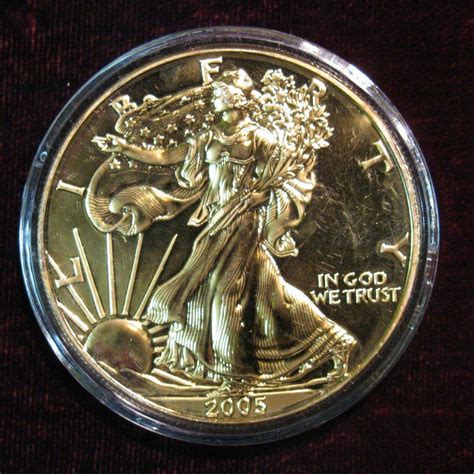 979 2005 American Eagle Silver Dollar Gold Plated Bu
