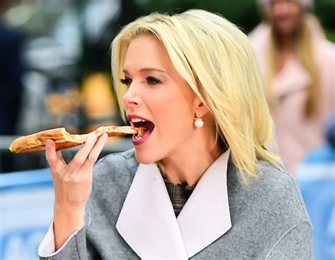 Megyn Kelly From Celebrities Eating Pizza E News