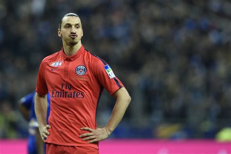 He received his first pair of football boots at the age of five and it was obvious even at this. Come Zlatan Ibrahimovic ha preso in giro il Barcellona