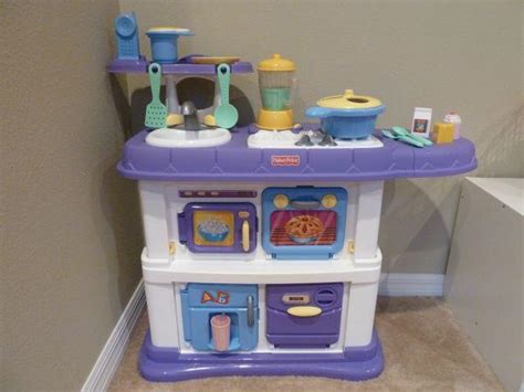 Kitchen toys and playsets can really engage your little one to use their imagination. Fisher Price Grow With Me Kitchen - (Bradenton, 34203) for ...