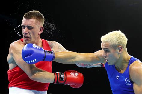 Indian Boxing Star Kom Claims Maiden Commonwealth Games Gold Medal At