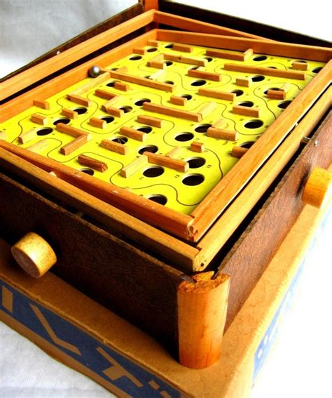 Vintage Labyrinth Puzzle Board Game
