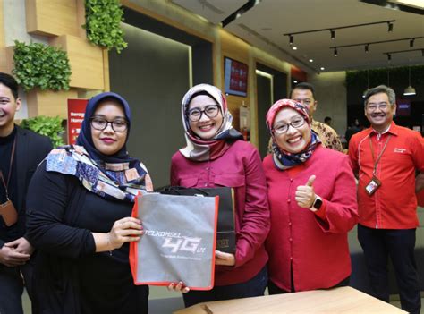 Paket 4g ceria salah satu internet promo dari telkomsel khusus untuk pelanggan yang terpilih saja, jadi tidak semua orang bisa mendapatkannya. Hari Pelanggan Nasional, Telkomsel Sebar Ragam Hadiah dan ...