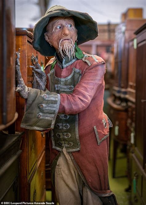 Последние твиты от worzel gummidge (@worzeltv). Mackenzie Crook says Worzel Gummidge Christmas special is ...