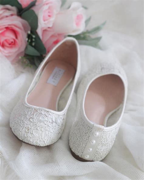 Ivory Lace Round Toe Flats With Back Pearls Women Wedding Etsy In