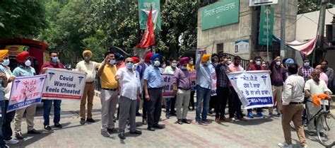 On Doctors’ Day Punjab Medicos Hit Streets Against Non Practising Allowance Cut The Tribune India