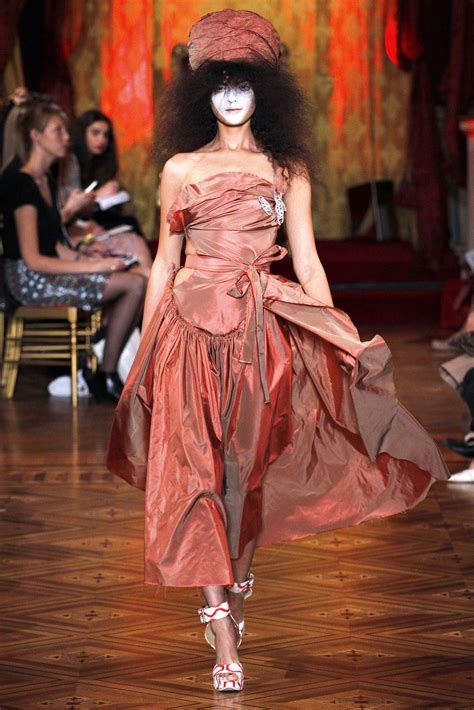 Vivienne Westwood Spring Ready To Wear Fashion Show Moda