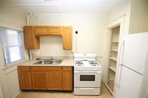 Wonderfully located near the park with fillmore street and polk street restaurants and stores nearby in an area of historic townhouses and mansion. Shelby Park One Bedroom Apt - Apartment for Rent in ...