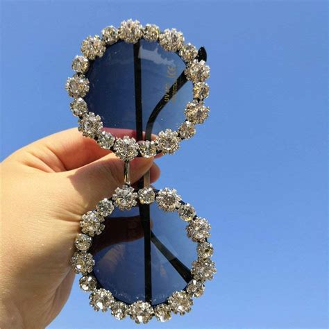 round diamonds luxury fashion uv400 vintage shiny beach rhinestone shade sunglasses white
