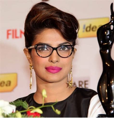 10 Beautiful Bollywood Actresses In Sunglasses Latest Trends Beautiful Bollywood Actress
