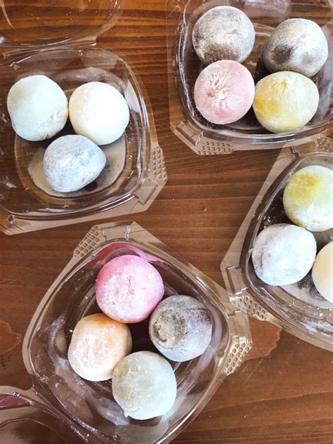 Ice cream is a delectable treat, but many options are packed with artificial ingredients and flavors. We tried out the mochi ice cream at Whole Foods