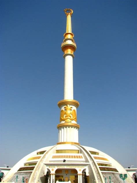 Walk To Monument To Independence Of Turkmenistan In Ashgabad