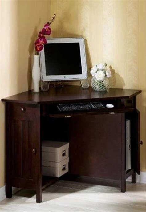 Computer Office Desks For Easy Arrangement