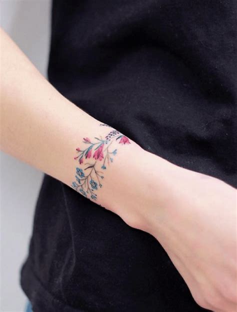 Tatuajes De Mujer Delicados Ideas Y Diseños Que Enamoran Tatuantes
