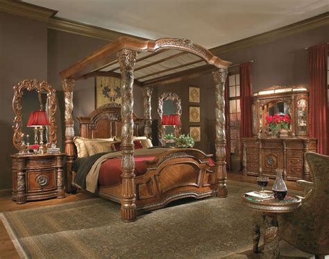 The luxembourg bedding collection from michael amini will transform your master bedroom into a warm and luxurious retreat. Michael Amini Villa Valencia Classic Chestnut Traditional ...