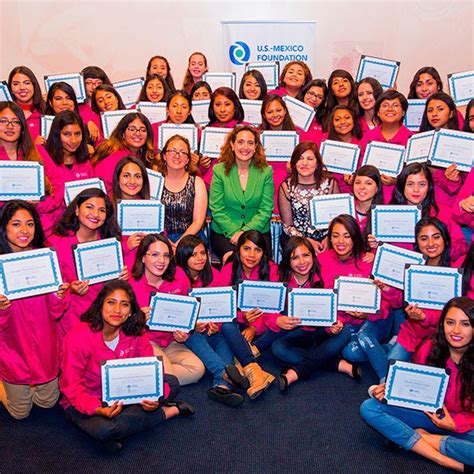 Mujeres En Stem Futuras Líderas Acceso Latino