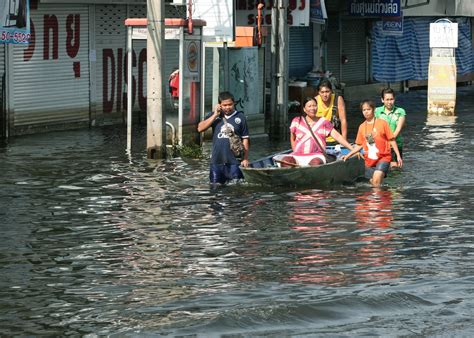 Les Inondations En Thaïlande Ont Déjà Fait Plus De 500 Morts