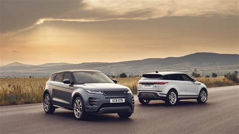 Range Rovers Evoque Debuts New Clearsight Tech Techradar