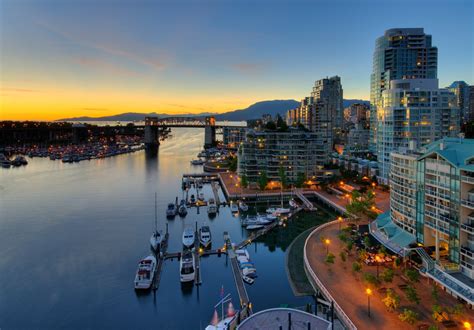 Tips On Enjoying Vancouvers Epic Celebration Of Light Vacayca