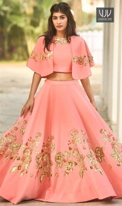 Pin By Jinal Dhameliya On Long Skirts And Tops Wedding Lehenga Designs Indian Fashion Dresses