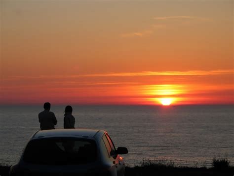 North carolina is a state known for it's pristine beaches, lighthouses, nascar, waterfalls, the blue ridge parkway, and more! Take the slow road trip