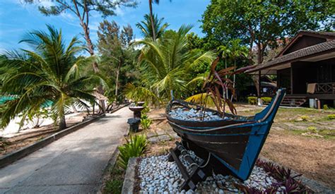 The kampung pasir hantu village is located on this island where you from here, take a taxi to kuala besut for your boat transfer to the resort. VISIT 3D2N PERHENTIAN ISLAND WITH SNORKELING - TRAVELBIZ ...
