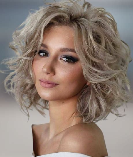 Bob haircuts are timeless and classic, and never go out of fashion. Bob hairstyles for all face shapes in 2021-2022