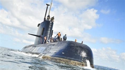 Indonesia's missing submarine with 53 people on board has enough oxygen for 72 hours, the navy said on thursday. Argentina missing navy submarine: Search stepped up - BBC News