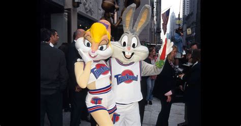 Space Jam 2 Redesigned Lola Bunny To Be Less Sexualized Photo Comic Sands