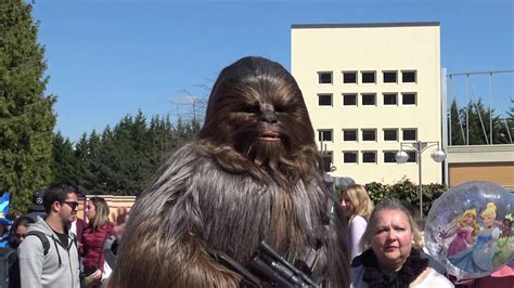 Chewbacca At Walt Disney Studios In Disneyland Paris Youtube