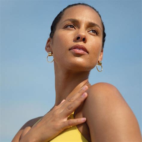 Alicia Keys is Launching her Own Lifestyle And Beauty Brand - My Daily ...