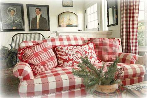 I Could Really Love This Red Sofa Country Living Room Decor French