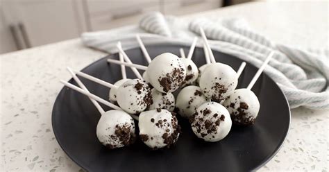 Cookies And Cream Cake Pops Recipe Yummly