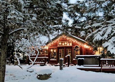 Cabin With Christmas Lights Landlord News