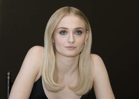 Sophie Turner Game Of Thrones Season 8 Press Conference In Ny 0404