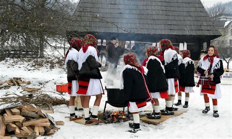 Tradiții și Obiceiuri De Crăciun în România Iqoolro Platforma