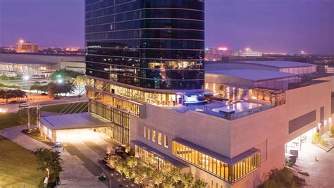 Downtown Dallas Hotels Property Details Omni Dallas Hotel