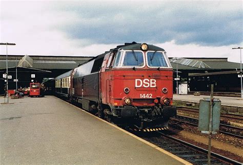 In 2012, dsb claims was founded on the conviction that the provision of a claim service should be deeply rooted in a strong dedication to delivering an outstanding customer experience. DSB MZ 1442 in Fredercia. 13.06.1984 (scanned analog photo ...